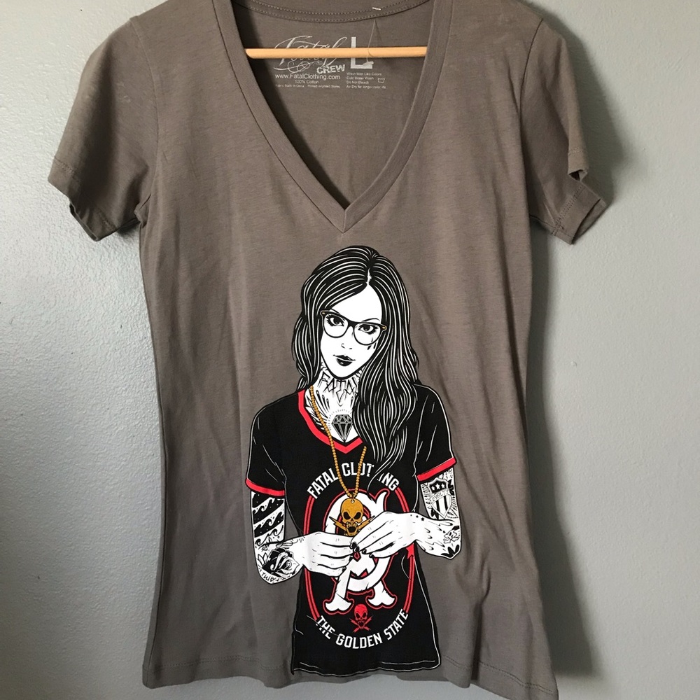 💎Fatal Clothing (women’s tee)💎